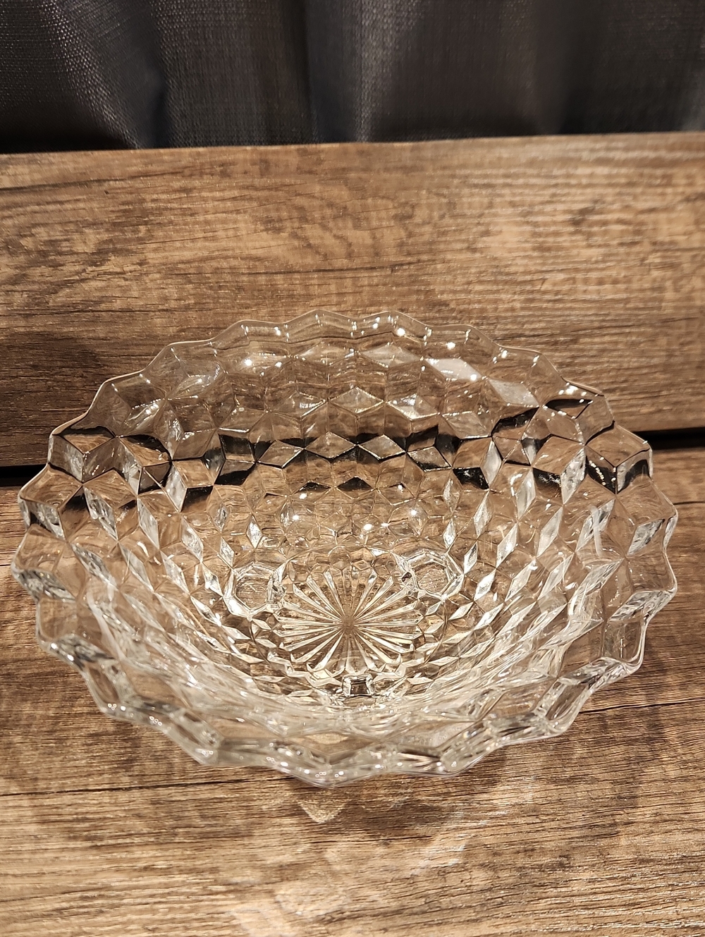 Vtg. Fostoria Clear Pressed Glass Serving Bowl w/Faceted Pattern 10" Dia.  4" Ht